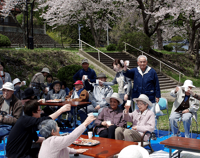 典人会の柱 「食」と「地域貢献」